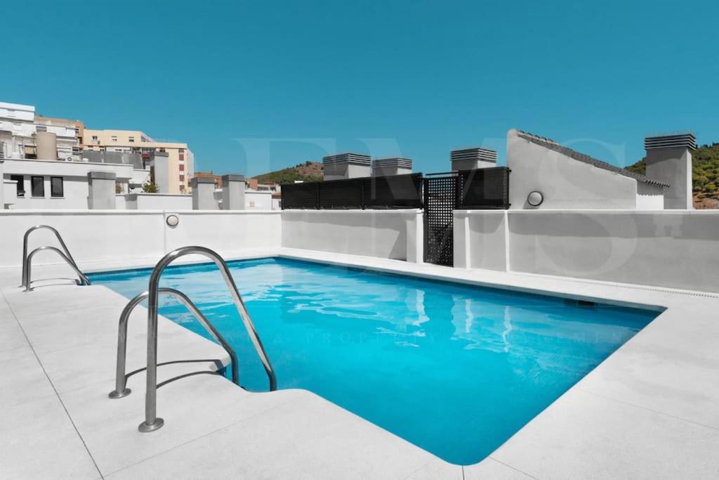 Cozy Apartment With Parking In The Center By Rems Málaga Eksteriør bilde