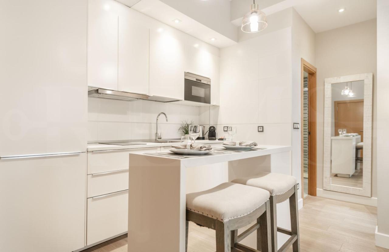 Cozy Apartment With Parking In The Center By Rems Málaga Eksteriør bilde