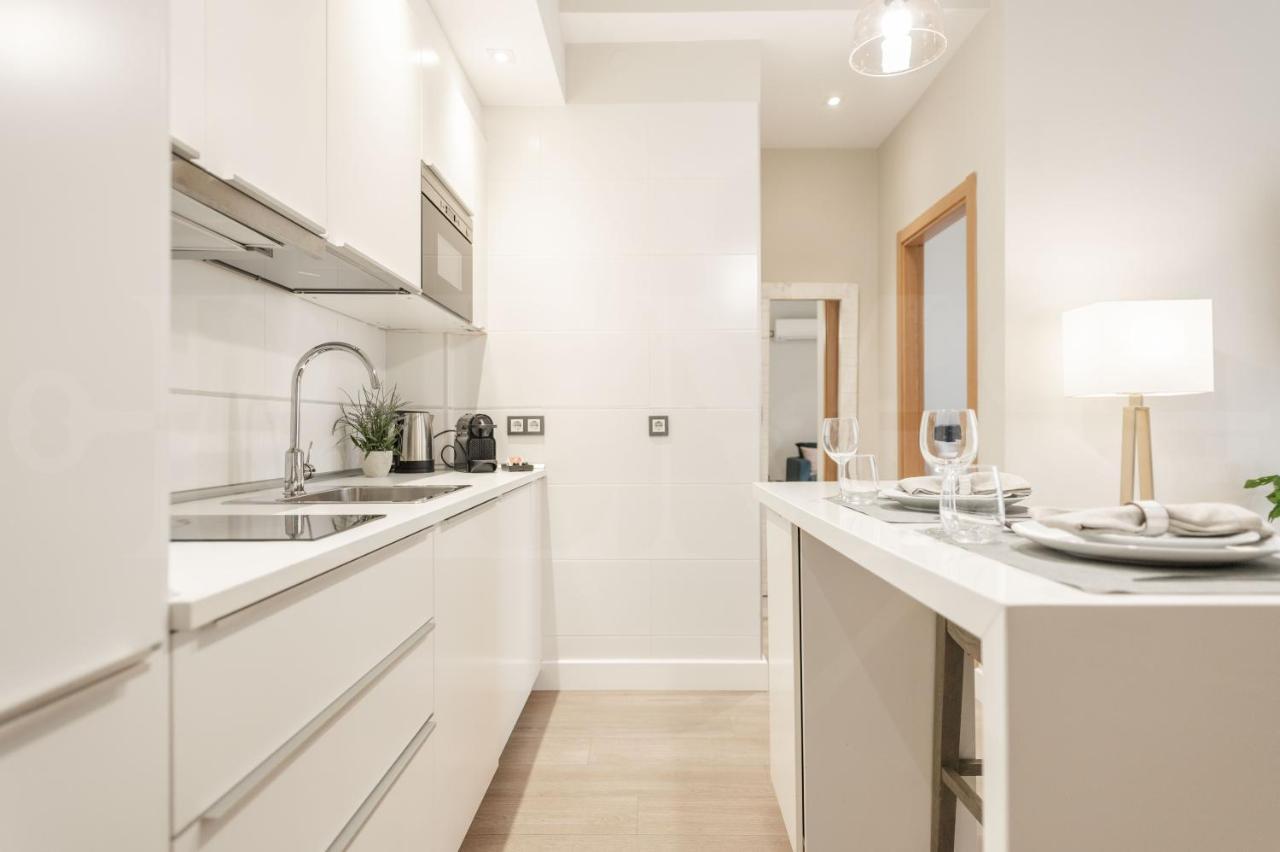 Cozy Apartment With Parking In The Center By Rems Málaga Eksteriør bilde
