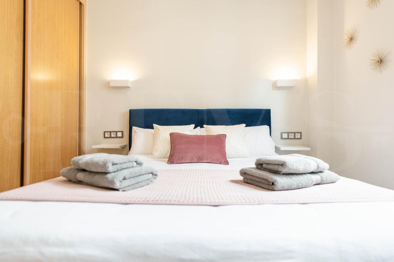 Cozy Apartment With Parking In The Center By Rems Málaga Eksteriør bilde